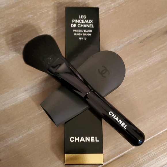 CHANEL Makeup Brand New Never Used Chanel Blush Brush N1 Nwob